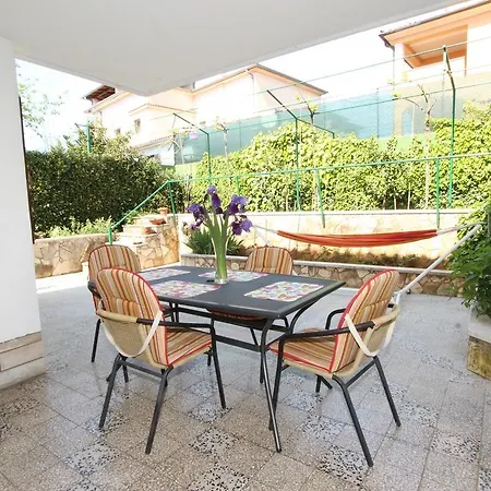 Cademia Apartment
