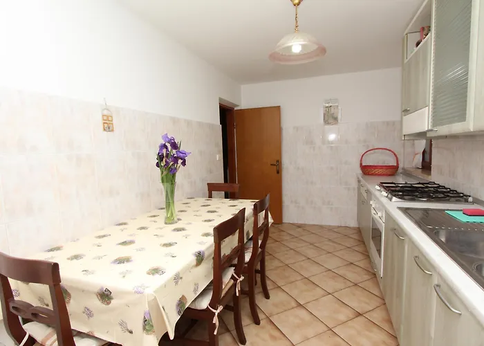 Apartment Cademia *
