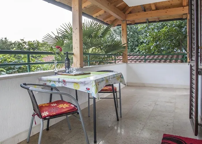 Apartment Cademia *