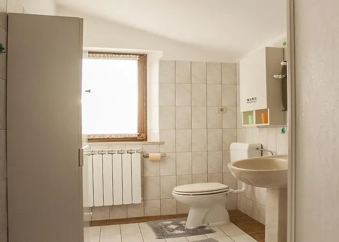Cademia Apartment *
