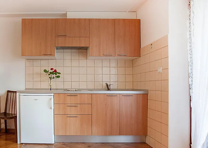 Cademia Apartment *